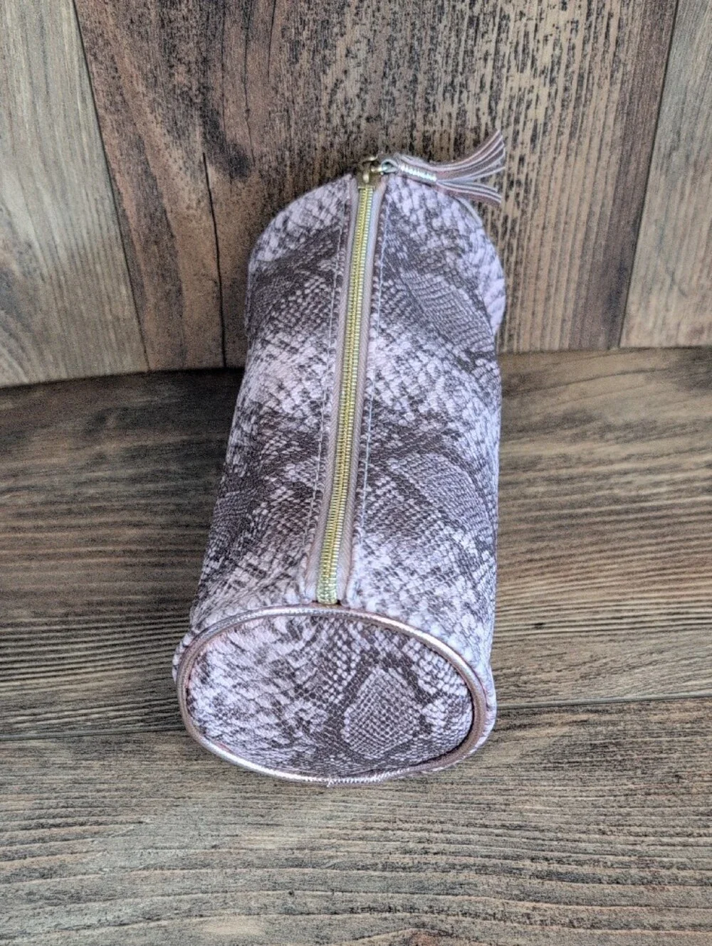 Pink Snake Print Barrel Zip Pouch with Tassel         T257